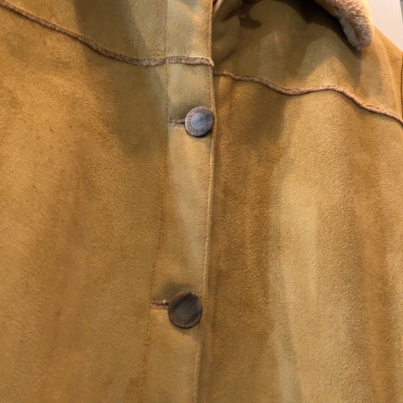 Beautiful Caramel Suede Jacket - Picture 4 of 5